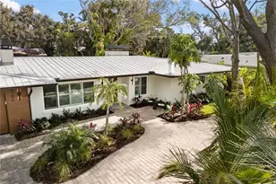 3705 Tangier Terrace, Sarasota, FL 34239 - Photo 5