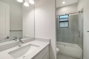 8950 Baroque Ter, Sarasota, FL 34240 - Photo 33