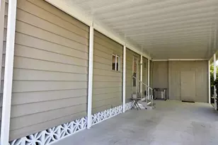 3218 Oakwood Blvd S, Sarasota, FL 34237 - Photo 5