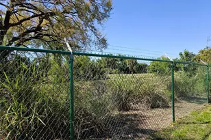 3218 Oakwood Blvd S, Sarasota, FL 34237 - Photo 37