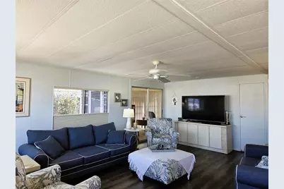 3218 Oakwood Boulevard S, Sarasota, FL 34237 - Photo 17