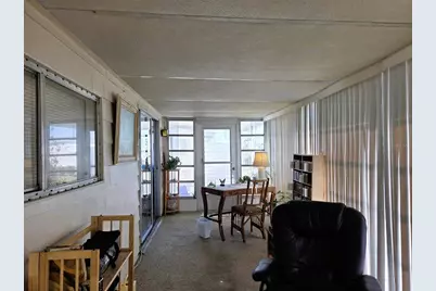 3218 Oakwood Boulevard S, Sarasota, FL 34237 - Photo 19