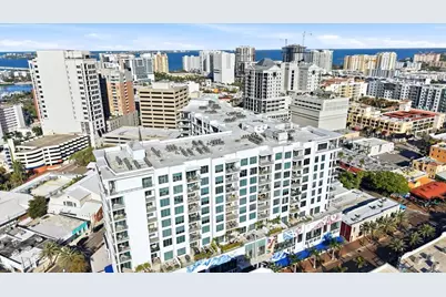 111 S Pineapple Avenue #811, Sarasota, FL 34236 - Photo 3