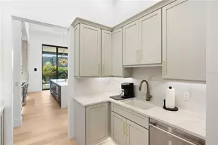 1800 Webber St, Sarasota, FL 34239 - Photo 47