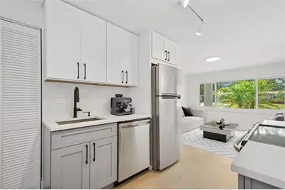 2655 Bay Street #2, Sarasota, FL 34237 - Photo 3