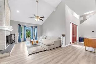 3304 Moran Rd, Tampa, FL 33618 - Photo 13