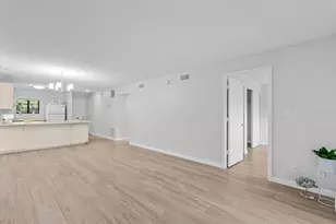 6033 34th Street W, Bradenton, FL 34210 - Photo 11