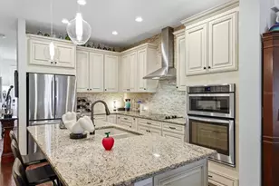 3684 Fescue Ln, Sarasota, FL 34232 - Photo 7