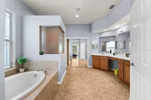 5326 Napa Dr, Sarasota, FL 34243 - Photo 27