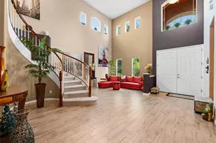 5326 Napa Dr, Sarasota, FL 34243 - Photo 5