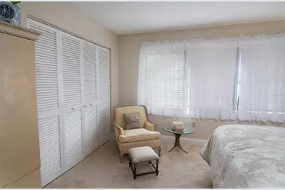 5635 Golf Pointe Drive #101, Sarasota, FL 34243 - Photo 15