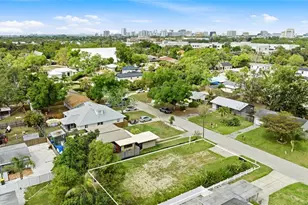 2360 Loma Linda St, Sarasota, FL 34239 - Photo 5