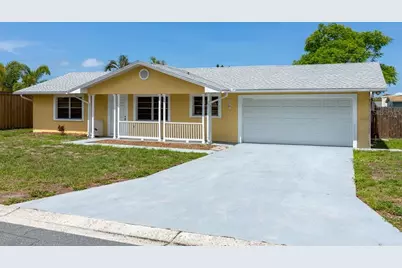 220 57th Street Court W, Bradenton, FL 34209 - Photo 1