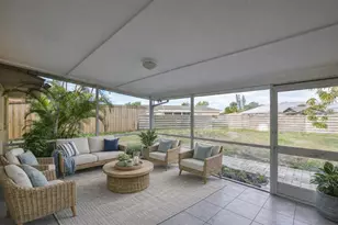 220 57th St Ct W, Bradenton, FL 34209 - Photo 3