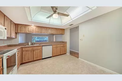 4103 Center Gate Boulevard #2, Sarasota, FL 34233 - Photo 13