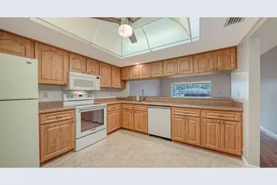 4103 Center Gate Boulevard #2, Sarasota, FL 34233 - Photo 17