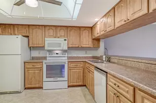 4103 Center Gate Blvd, Sarasota, FL 34233 - Photo 7