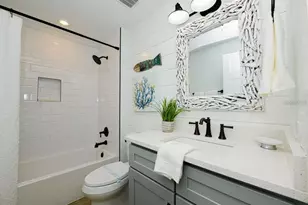 332 Avenida De Mayo, Sarasota, FL 34242 - Photo 15