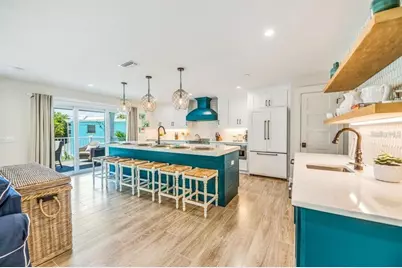 332 Avenida De Mayo, Sarasota, FL 34242 - Photo 7