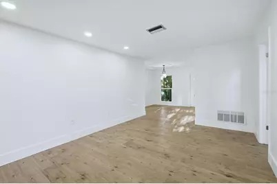 3504 38th Street W, Bradenton, FL 34205 - Photo 11