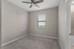 15885 Islandwalk Ave, Bradenton, FL 34211 - Photo 17