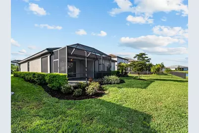 15885 Islandwalk Avenue, Bradenton, FL 34211 - Photo 39