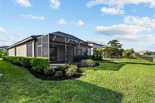 15885 Islandwalk Ave, Bradenton, FL 34211 - Photo 39