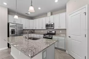 15885 Islandwalk Ave, Bradenton, FL 34211 - Photo 23