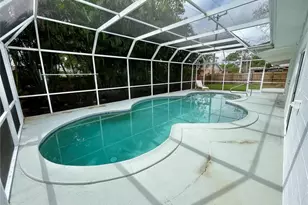 4215 18th Ave Dr W, Bradenton, FL 34205 - Photo 5