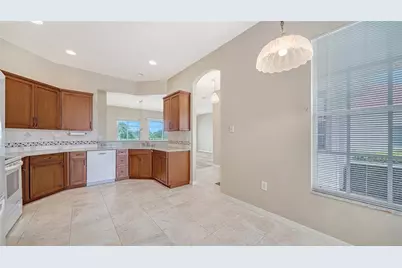 5939 Sandstone Avenue, Sarasota, FL 34243 - Photo 13