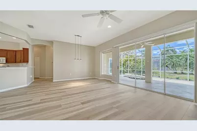 5939 Sandstone Avenue, Sarasota, FL 34243 - Photo 9