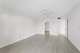 211 Lakewood Dr, Bradenton, FL 34210 - Photo 7