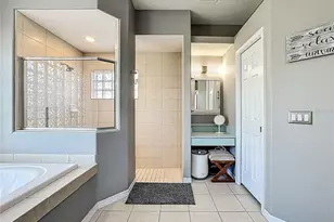 18002 Howling Wolf Run, Parrish, FL 34219 - Photo 37