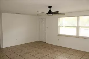 3312 26th St W, Bradenton, FL 34205 - Photo 9
