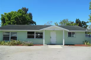 3312 26th St W, Bradenton, FL 34205 - Photo 1