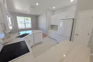 4211 2nd Ave E, Bradenton, FL 34208 - Photo 5