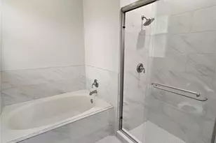 4211 2nd Ave E, Bradenton, FL 34208 - Photo 9