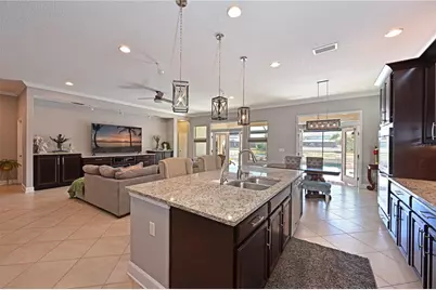 11608 8th Terrace NE, Bradenton, FL 34212 - Photo 9