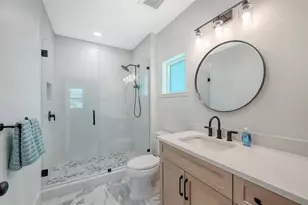 375 N Washington Dr, Sarasota, FL 34236 - Photo 19