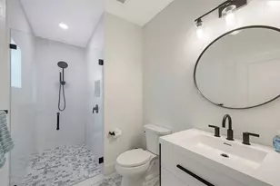 375 N Washington Dr, Sarasota, FL 34236 - Photo 23