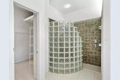 10106 Glenmore Avenue, Bradenton, FL 34202 - Photo 33