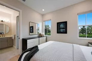 8134 Pavia Way, Lakewood Ranch, FL 34202 - Photo 37