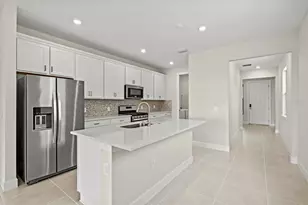 5898 Talon Preserve Dr, Nokomis, FL 34275 - Photo 11