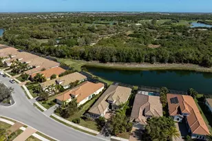 14911 Castle Park Terrace, Lakewood Ranch, FL 34202 - Photo 3