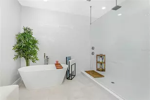 1735 Lake Verona Cir, Bradenton, FL 34211 - Photo 5