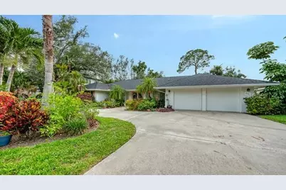 1610 S Orange Avenue, Sarasota, FL 34239 - Photo 1