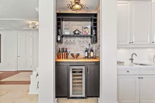 1300 Benjamin Franklin Dr, Sarasota, FL 34236 - Photo 13