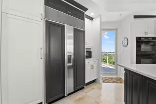 1300 Benjamin Franklin Dr, Sarasota, FL 34236 - Photo 21