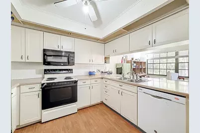 7792 Fairway Woods Drive #1206, Sarasota, FL 34238 - Photo 15