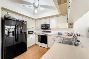 7792 Fairway Woods Dr, Sarasota, FL 34238 - Photo 17